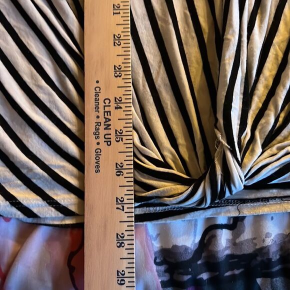 3 For $20 Heimish USA Striped Pullover Top  0007 - Picture 5 of 6